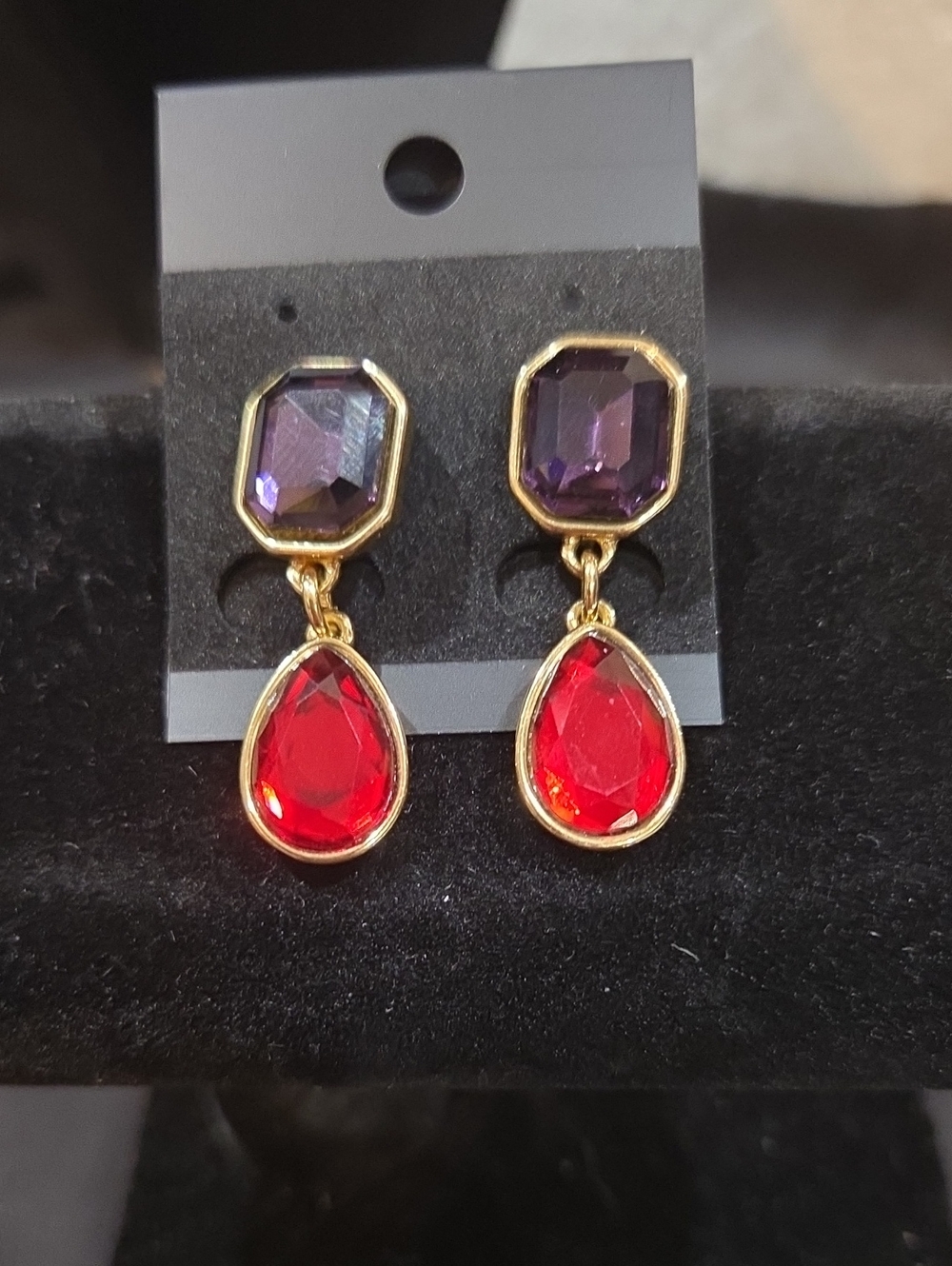 LIZ CLAIBORNE CLIP EARRINGS